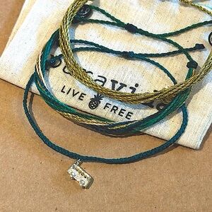 PURA VIDA Green & Gold Hippie Van Bracelet Set NEW One of a Kind! ADORABLE